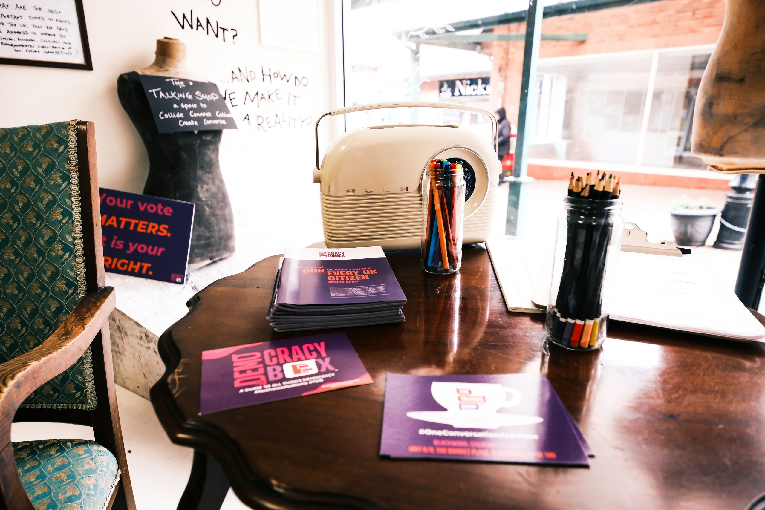 omidaze's tweet card. Omidaze are looking for a designer and a stage or production manager to work on a one week R&D project. 12-17 August Blackwood £600 all inclusive one-off fee to work with Omidaze director to R&D and...