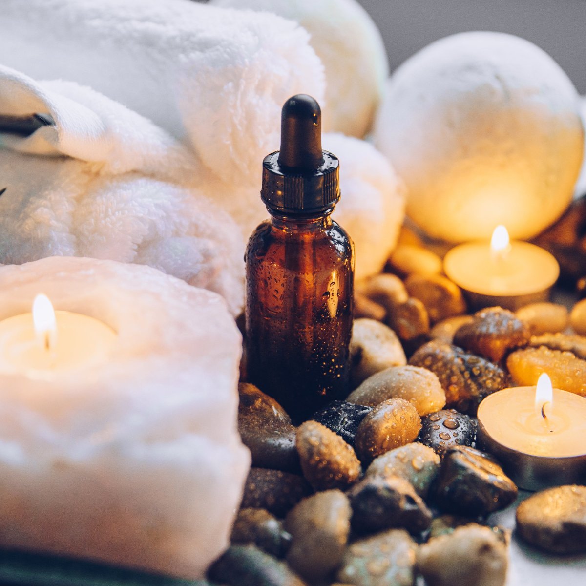 DivineLightCode's tweet card. I Am Divine Supports calmness, peace of mind, feeling fulfilled (Symptoms: frustration, stress, drudgery) This magical roller bottle of pure grade essential oils includes roman chamomile and lavend...