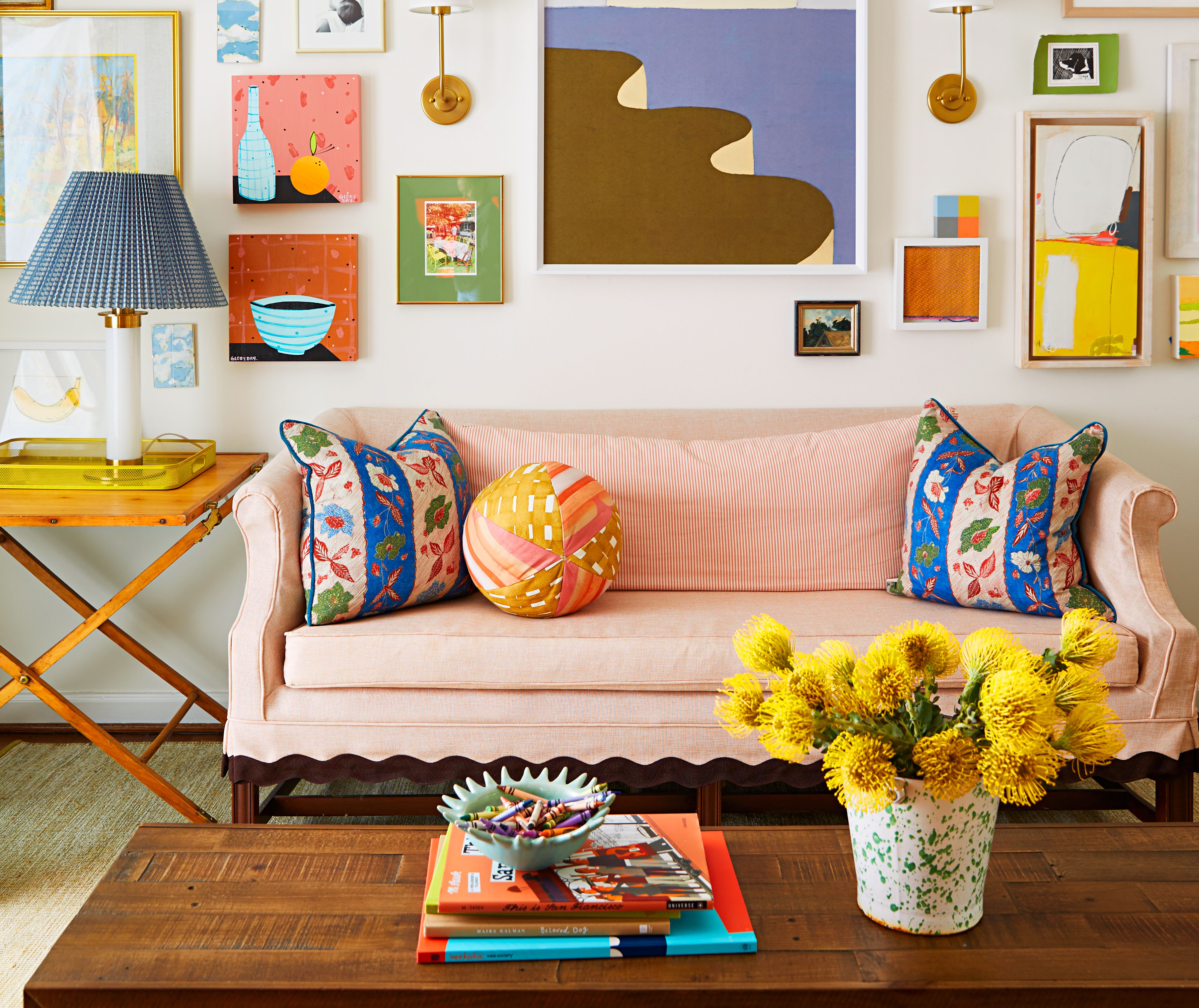 BrendaGARealtor's tweet card. Three steps turn blank walls into wow moments! #designmagic #artlovers