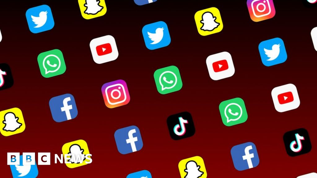 chrisinsilico's tweet card. A report puts forward a tranche of ideas that could help reduce the spread of misinformation.