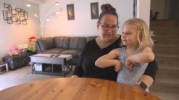 HeatherWellsCBC's tweet card. Fear and anger are growing in a northwest Winnipeg housing complex, after a mother says her young daughter was attacked by two dogs that she says have a history of aggressive behaviour.