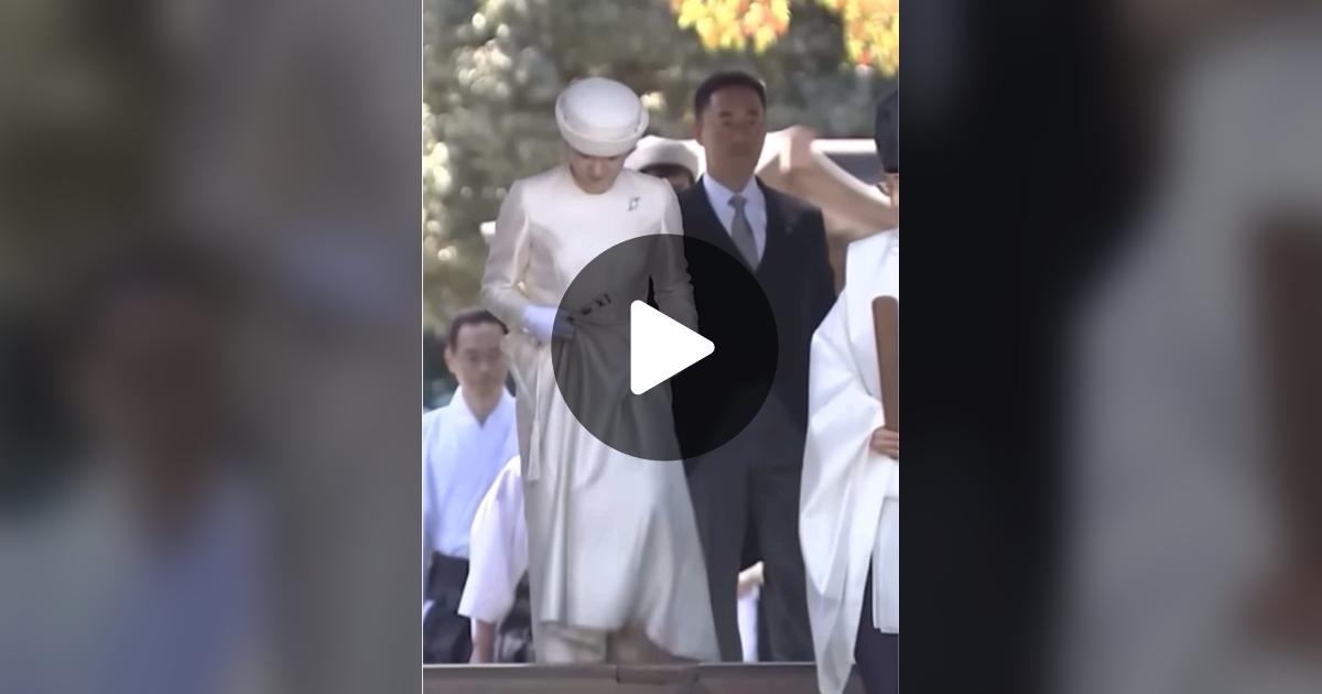 Cardolan2B's tweet card. 106.6K j'aime, 1972 commentaires. « Princess Aiko visited Meiji Shrine alone for the first time. »