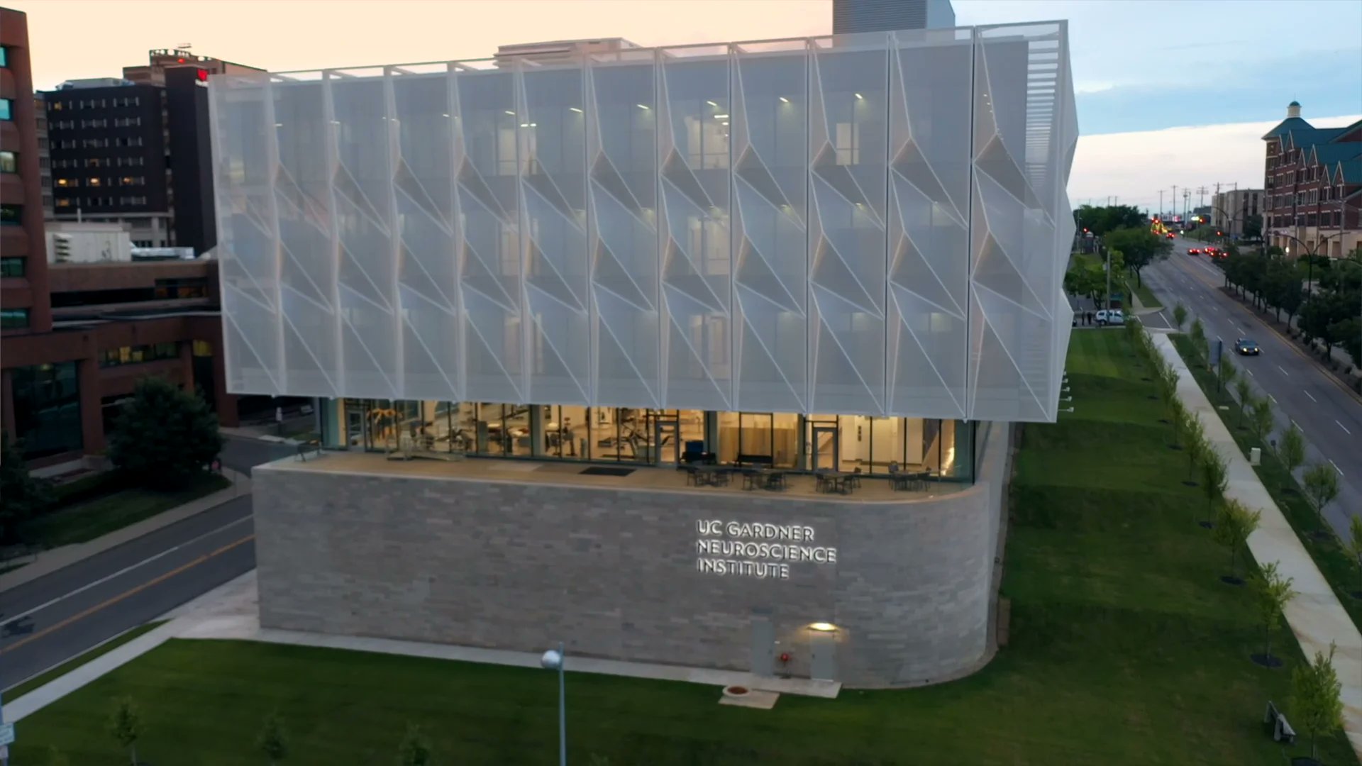 perkinswill_CHI's tweet card. University of Cincinnati Health, Gardner Neuroscience Institute