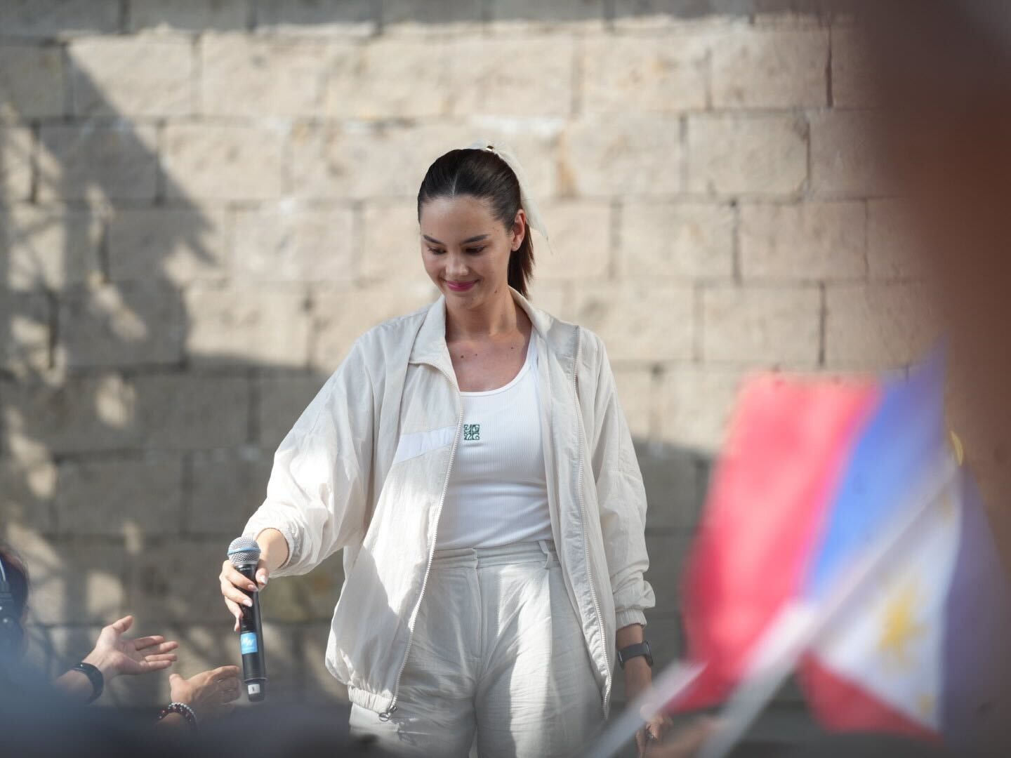 PhilstarNews's tweet card. Miss Universe 2018 Catriona Gray is again marching on the streets as she criticized the “deafening silence” and urged the Ombudsman to file the cases against implicated government officials at...