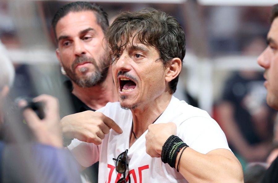 P24GR's tweet card. Το ποστάρισμα του Δημήτρη Γιαννακόπουλου.