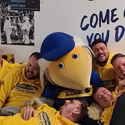 Tweet card summary image