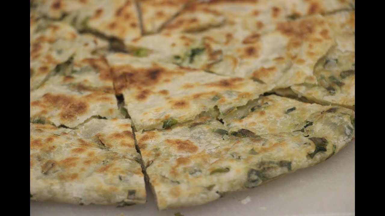 smart_kitchen's tweet card. How to Make Green Onion Pancake (Scallion Pancake) 蔥油餅
