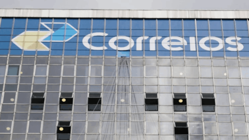 Poder360's tweet card. O Tesouro aceita taxas de até 120% do CDI para créditos com garantia. A empresa ofereceu 136% do CDI. Leia mais no Poder360