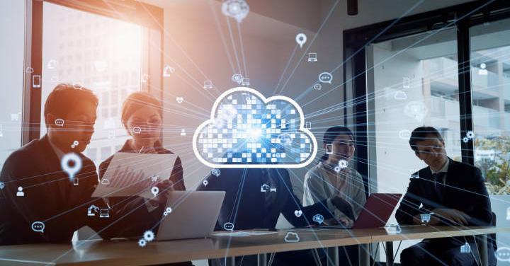 meshstack's tweet card. Die Cloud-Transformation ist eine technische, organisatorische und kulturelle Herausforderung. Das Cloud-Foundation-Modell setzt sich zunehmend als Best Practice durch.