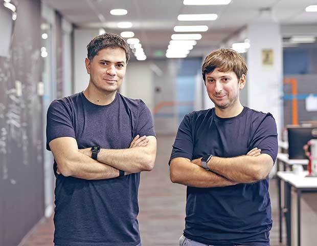 bvb_thumb's tweet card. FLOWX.AI, un start-up care s-a rupt din Qualitance şi care îşi propune să accelereze digitalizarea băncilor şi a corporaţiilor, a încheiat o rundă...