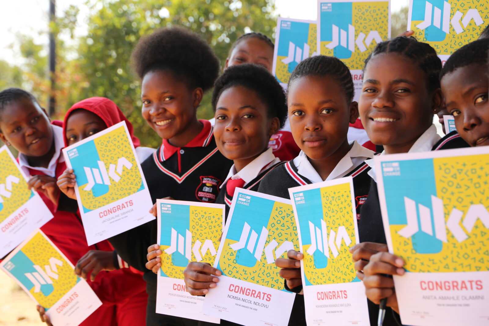 codejika's tweet card. Ridiculously Fun Coding for Teens! Online courses, offline curriculum & student-driven. Join coding clubs & competitions while learning to code.