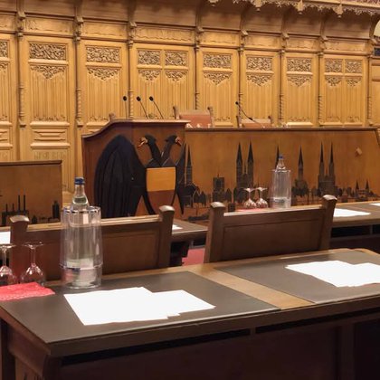 Tweet card summary image