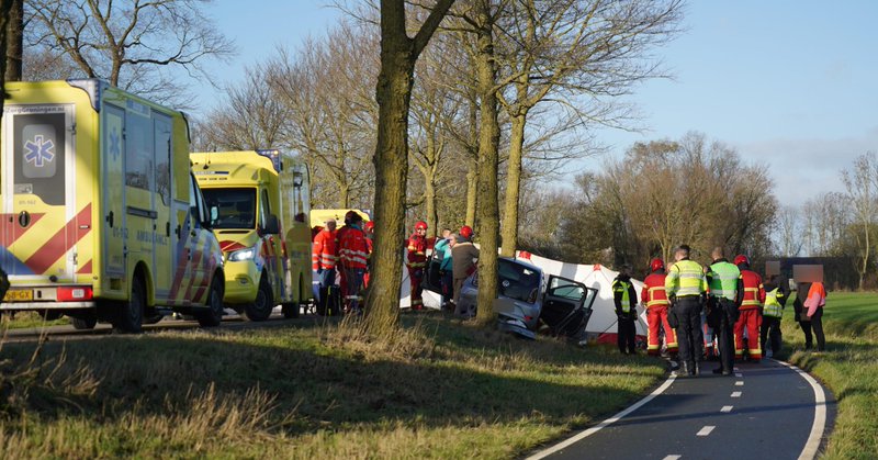 Ernstig verkeersongeval in Den Ham, vier gewonden