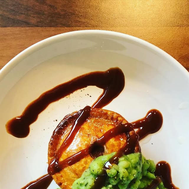 SiRoggo's tweet card. Simon Rogers (@simbad84) • Instagram photo