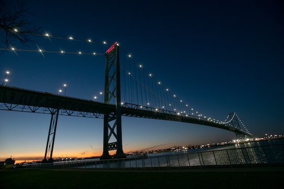 globeandmail's tweet card. Windsor is undergoing major reconstructive surgery, courtesy of an unprecedented wave of investment that’s visible everywhere you look