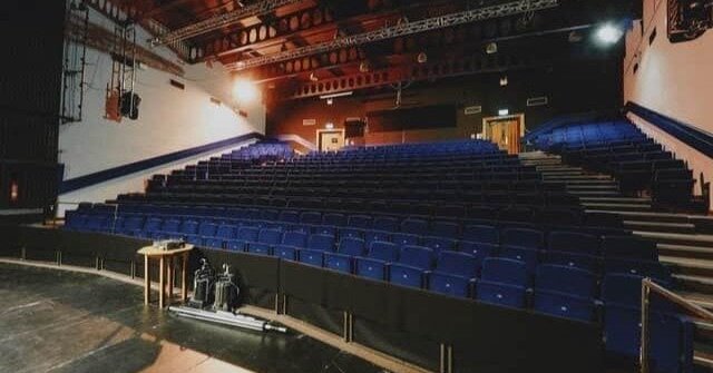 Tweet card summary image