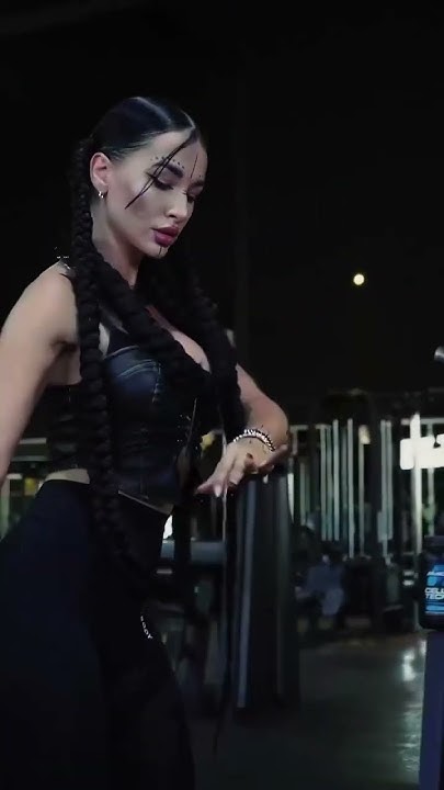 MuscleTech's tweet card. Creatine King @bahijkaddoura6796 has the cure for chicken legs! 🤴...