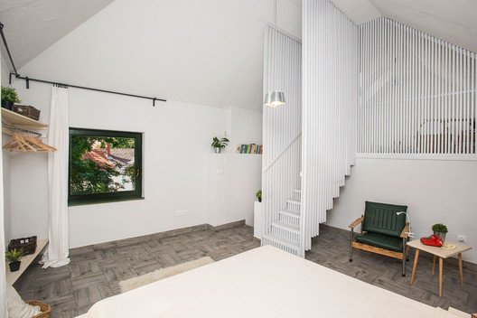 designlinkup_mh's tweet card. The client got inherited this apartment from her grandmother’s brother in 1955. The house is made of stones and pise. Uncle Andor became the head of...