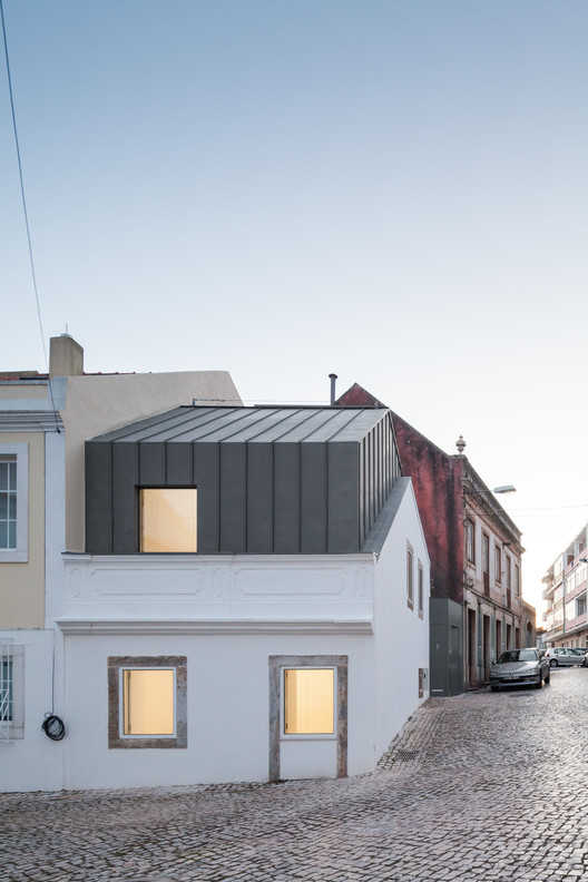 designlinkup_mh's tweet card. Completed in 2015 in Lisbon, Portugal. Images by João Morgado. This intervention seeks to maintain only the two main existing facades of the building, at North and East, given the high degree of...