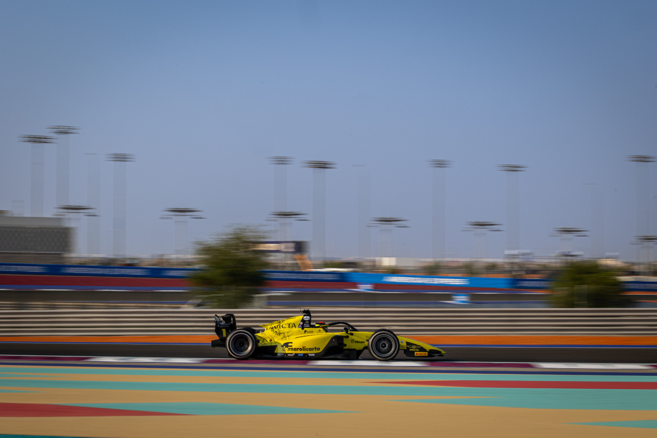 AUTOSPORT_web's tweet card. 　11月30日、2025年FIA