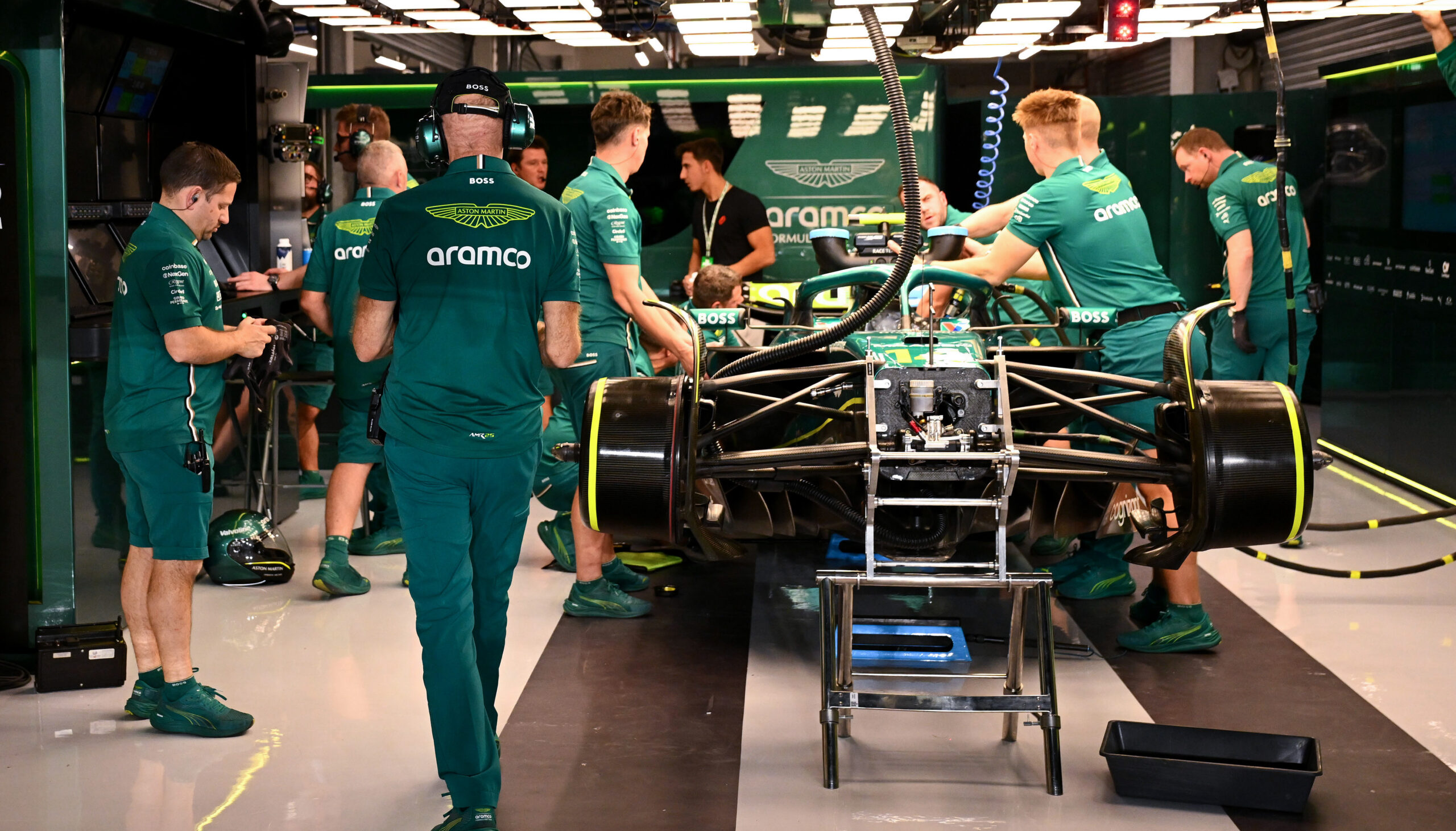 Formule1's tweet card. Na weken van speculatie lijkt een samenwerking tussen Aston Martin en voormalig Red Bull-teambaas Christian Horner nu definitief van de baan.