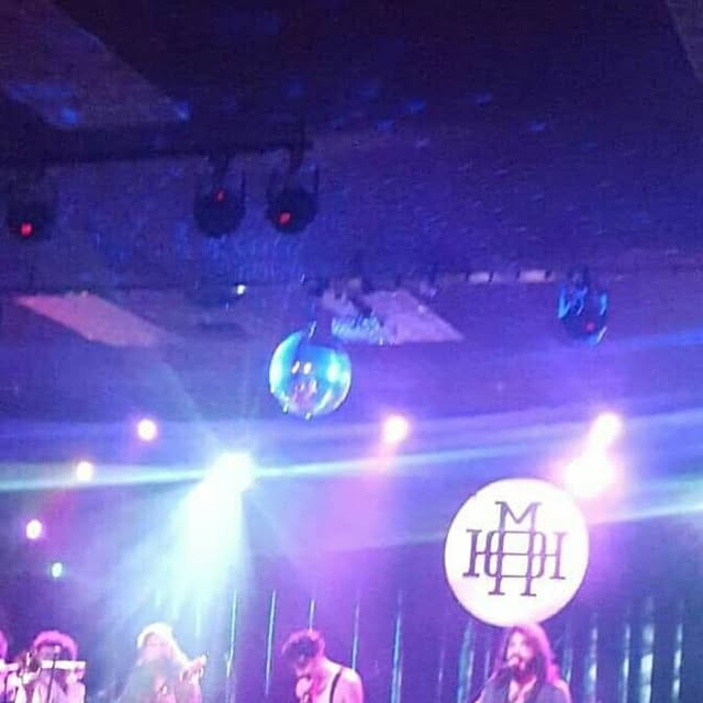 Shellsrocks's tweet card. Shellsrocks (@shellsrocks) • Instagram photos and videos