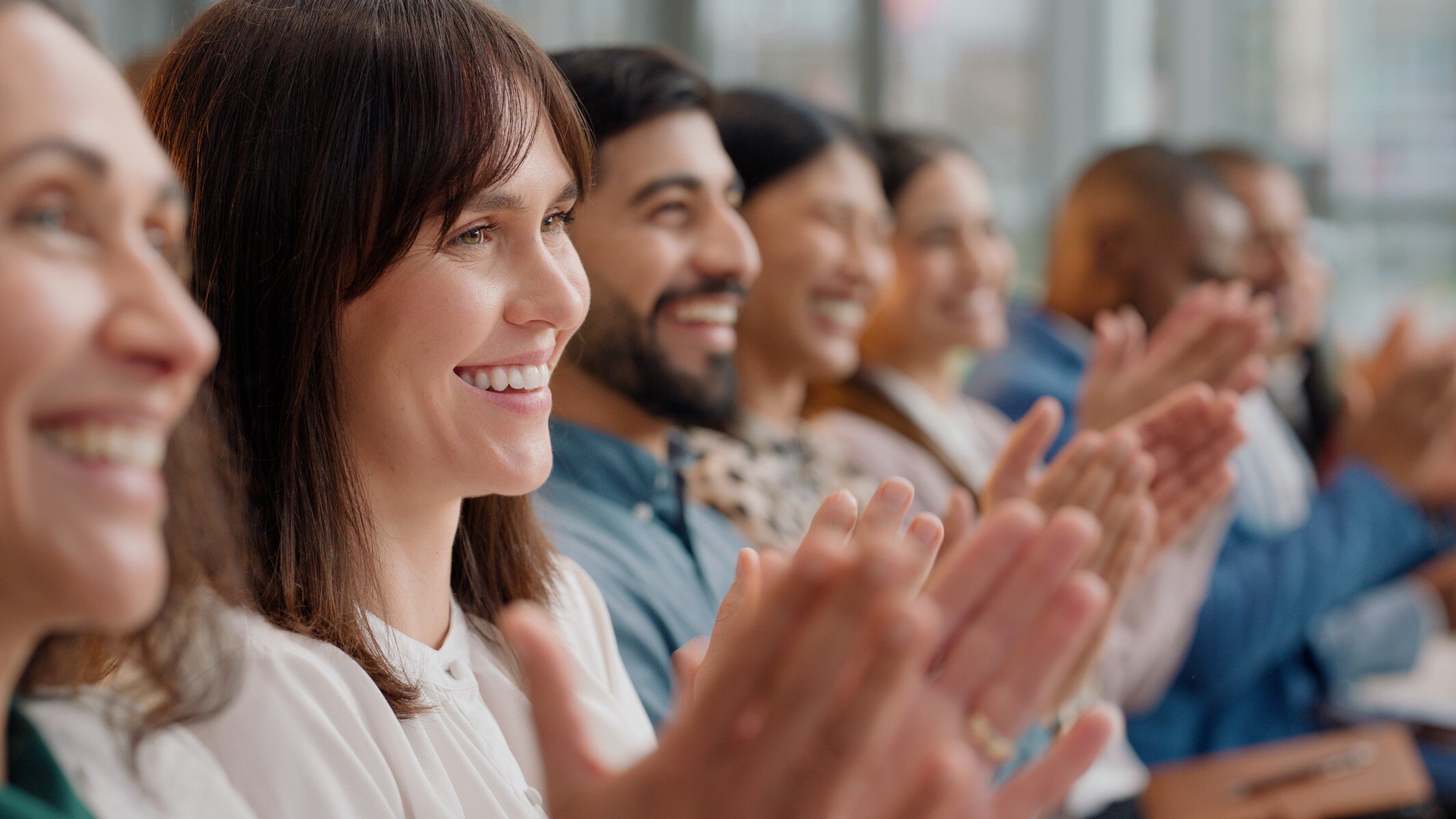 LanguageLine's tweet card. Simon Yoxon-Grant has been announced as LanguageLine's new president and CEO, taking over for Scott W. Klein.