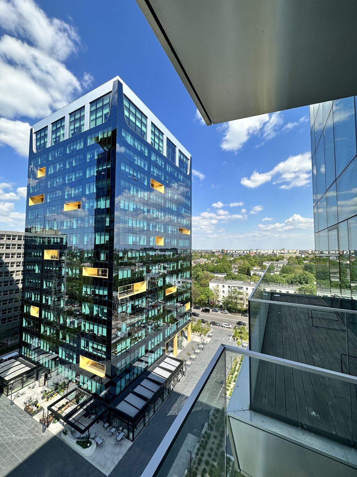 jad_mroue's tweet card. Are you looking for a promising investment opportunity? Look no further than Romania! This beautiful country offers a wealth of potential for investors in various industries, from tech and real...