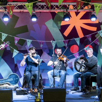 Tweet card summary image