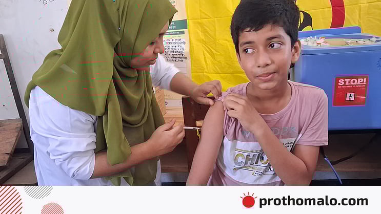 ProthomAlo's tweet card. সালমোনেলা টাইফি ব্যাকটেরিয়া শিশুদের শরীরে প্রবেশ করে টাইফয়েড নামের তীব্র জ্বর সৃষ্টি করে।