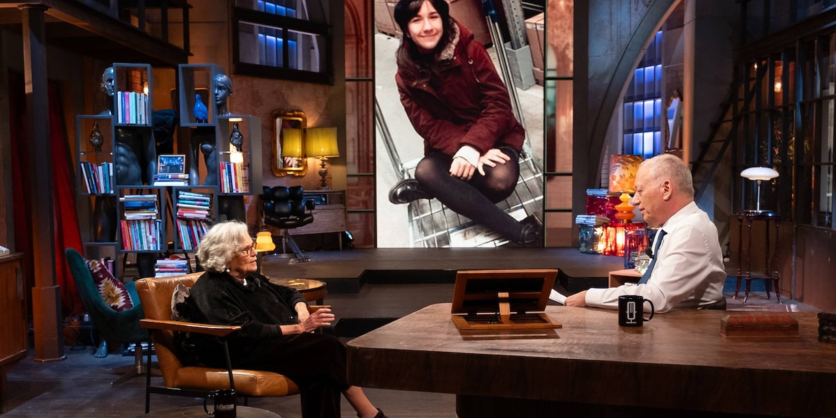 ExtraLabel's tweet card. Peter Gomez intervista, in un dialogo diretto e senza filtri, due protagonisti del panorama culturale italiano. Roberta Petrelluzzi, da quarant'anni alla guida di Un giorno in Pretura, ripercorre...