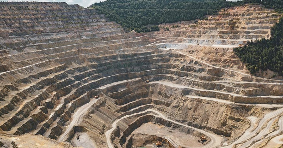 ORFMarathi's tweet card. तंत्रज्ञानाला चालना देण्यासाठी चीनने आपल्या औद्योगिक धोरणांना पेटंट आणि साध्या राष्ट्रीय मानकांशी जोडले आहे.