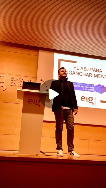 manuparadas's tweet card. Manu Sánchez Montero (@manu_sanchez_montero) • Instagram reel