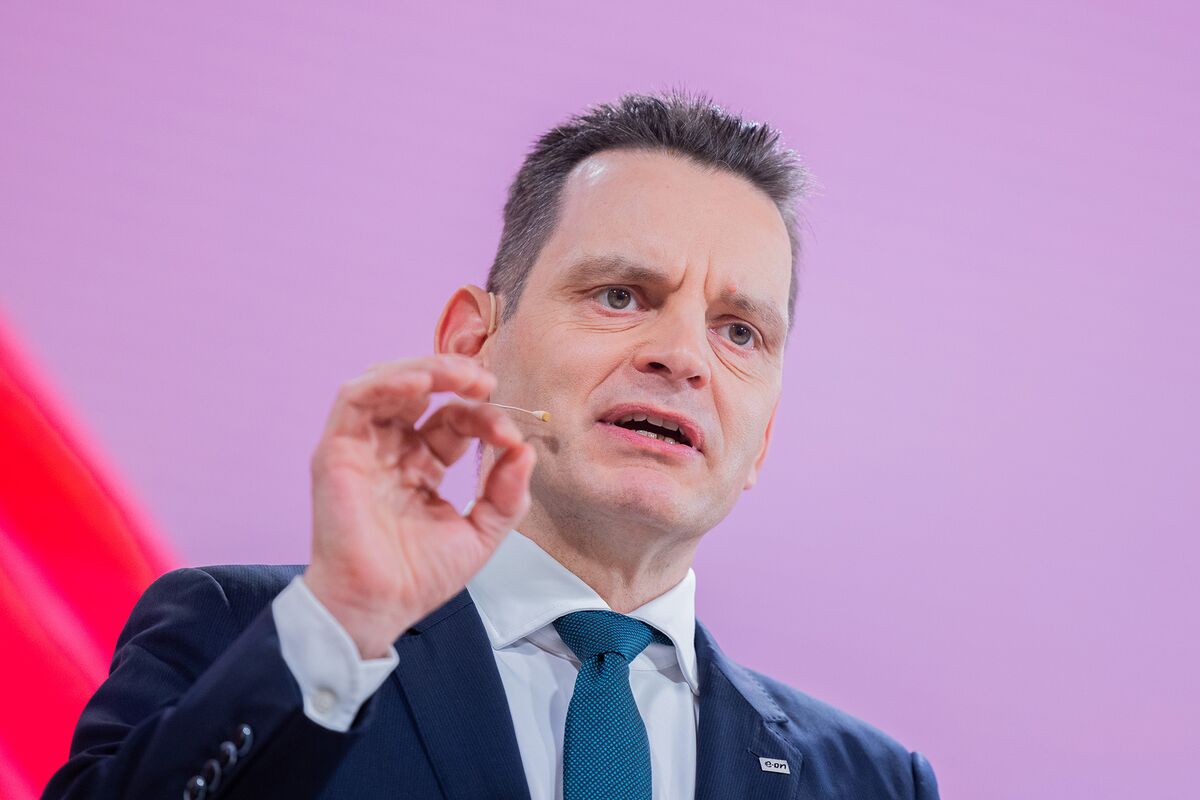 JavierBlas's tweet card. The head of German utility EON SE said Europe’s largest economy should slow the pace of wind and solar expansion, saying the country’s power grids are struggling to cope with the surge in new...