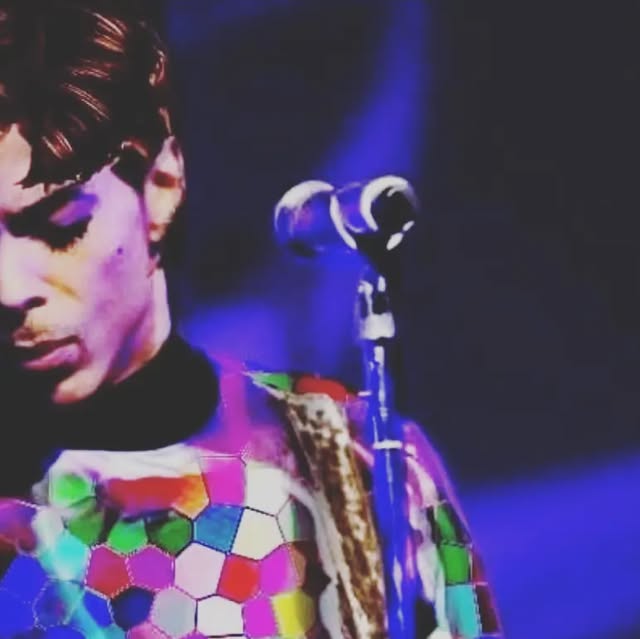 and_curlz's tweet card. Kim Berry (@kimberryonset) • Instagram photo