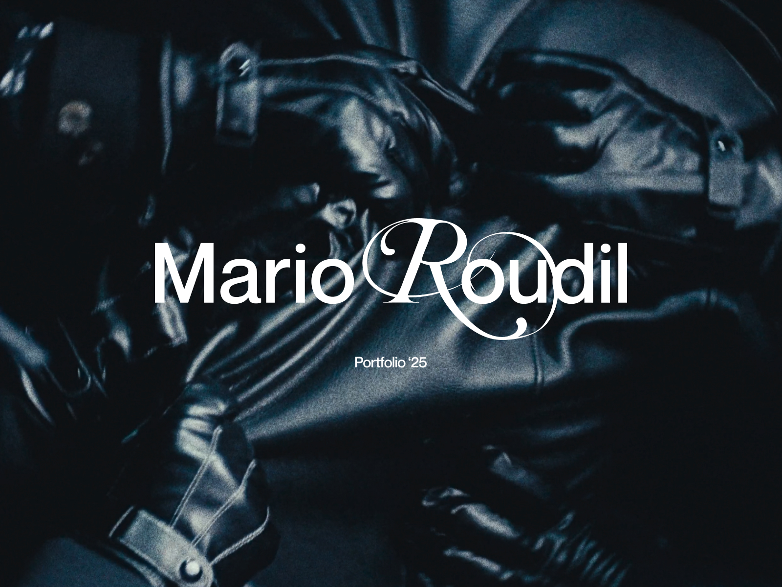 Daistudioo's tweet card. Mario Roudil est un réalisateur basé sur Paris spécialisé dans la création d'univers visuels sur-saturés et rythmés.