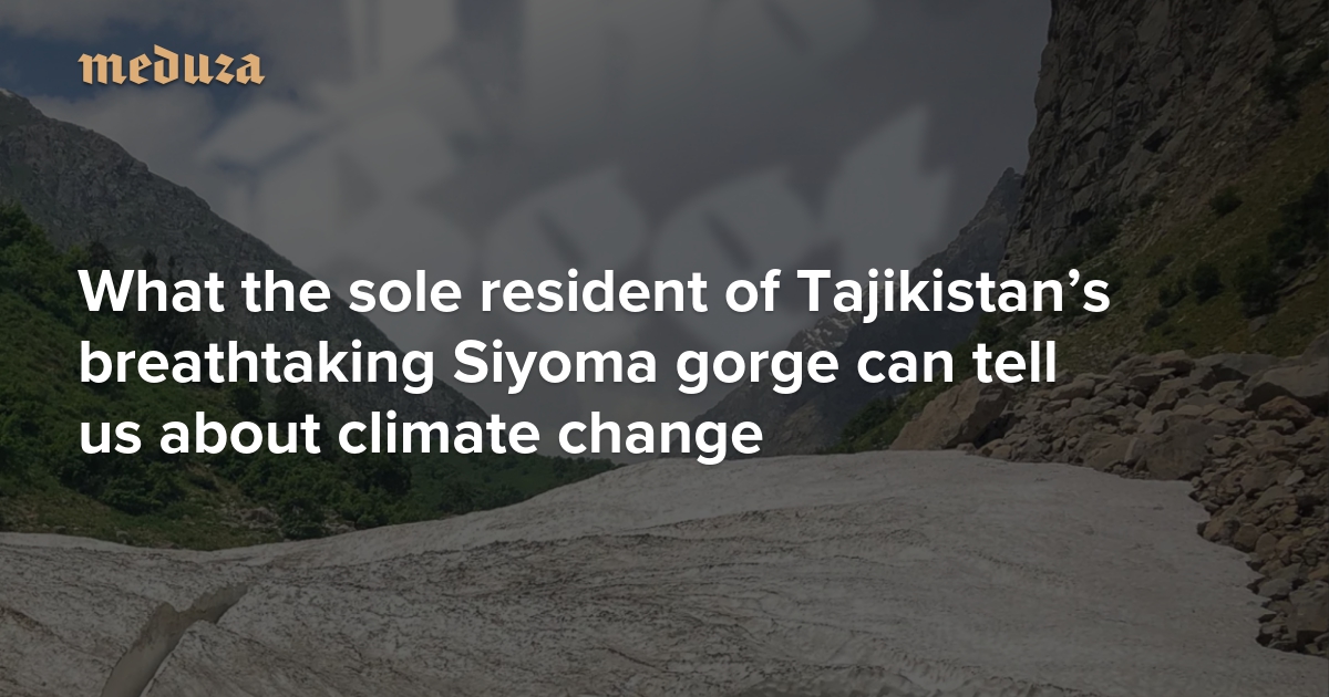 meduza_en's tweet card. “The first time I went on a long group hike was in the early 1980s when I was a university student,” says Bakhtiyor Sharipov. “The Tajik mountains have been a part of me ever since.”