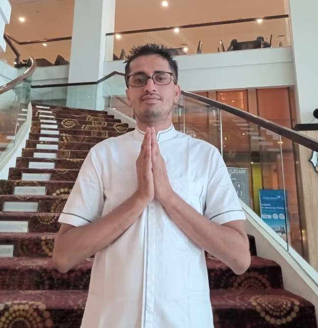 fajaronline's tweet card. FAJAR.CO.ID, MAKASSAR — Seorang wiraswasta bernama Manraj Singh (35) menjadi korban kekerasan orang tak di kenal di Jalan AP Pettarani, Sabtu (25/3/2023) dini hari. Kepada awak media…