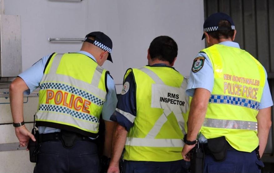 TransHelp's tweet card. Company raided after drug-driver found with GPS jammer, faulty speedo