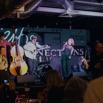 Tweet card summary image