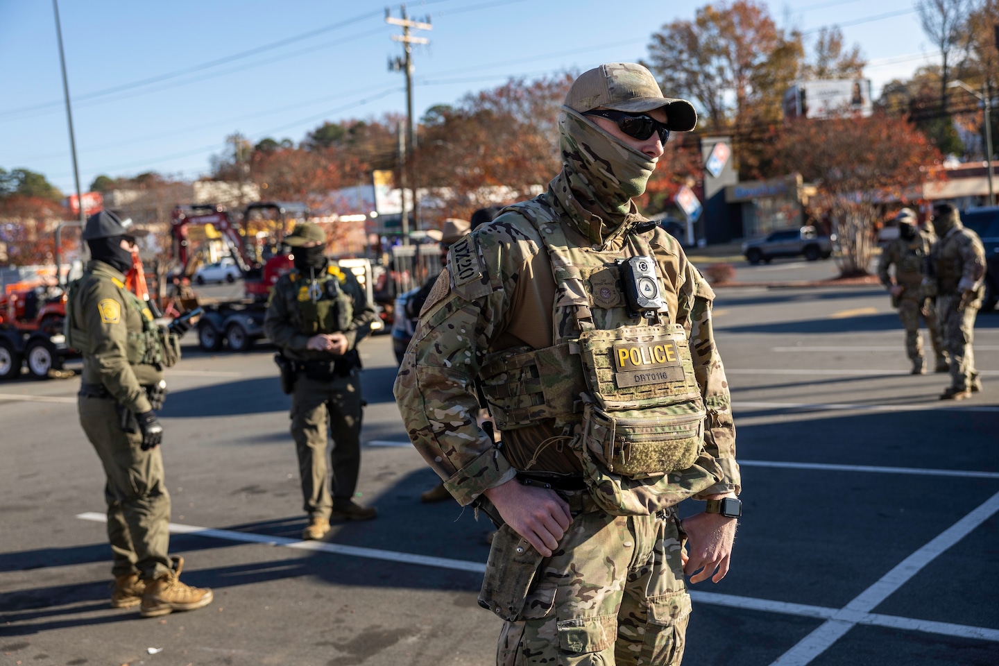 RengsecondEng's tweet card. As undocumented immigrants stayed home and federal agents swept through the city, even the wealthiest neighborhoods got a glimpse of what life without migrants might look like.