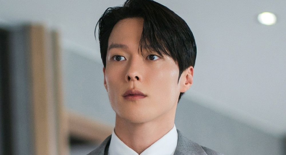 kstartrend's tweet card. Actor Jang Ki Yong is drawing attention with his mix of humor and charm in SBS’s Wednesday–Thur...