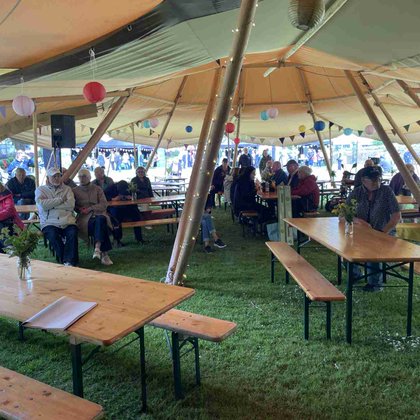 Tweet card summary image