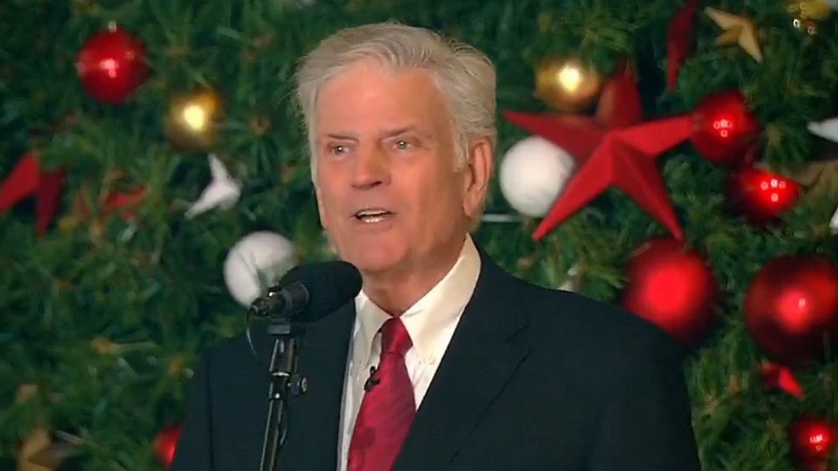 VirenderSaini82's tweet card. Nagaland Chief Minister Neiphiu Rio and other state officials have slammed the Modi-led Government of India for denying renowned Rev Franklin Graham's visa. Here's what happened.