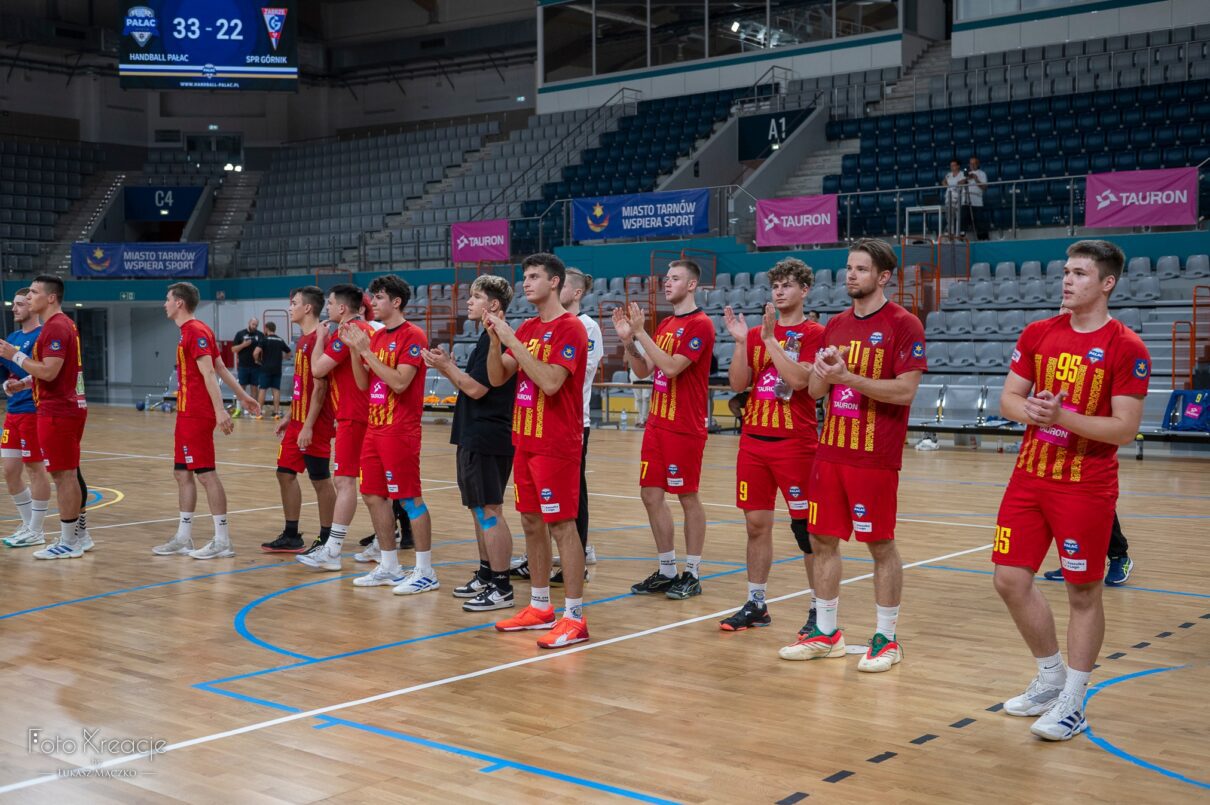 stanczyk_pawe's tweet card. Drużyna z Tarnowa przegrywa w wyjazdowym meczu 9. kolejki I ligi piłki ręcznej