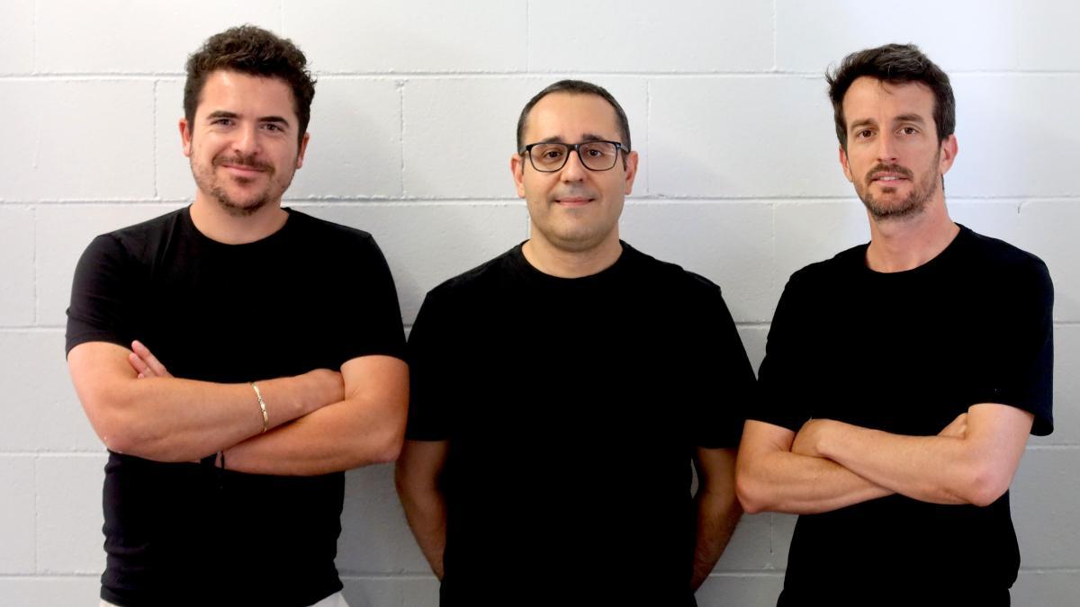 south_summit's tweet card. La empresa detecta vulnerabilidades, bloquea ataques, monitoriza el rendimiento y garantiza el cumplimiento normativo