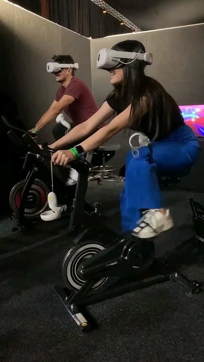 andrewtek's tweet card. Over 500 people try my VR indie game! #gamedev #sxsw #vr