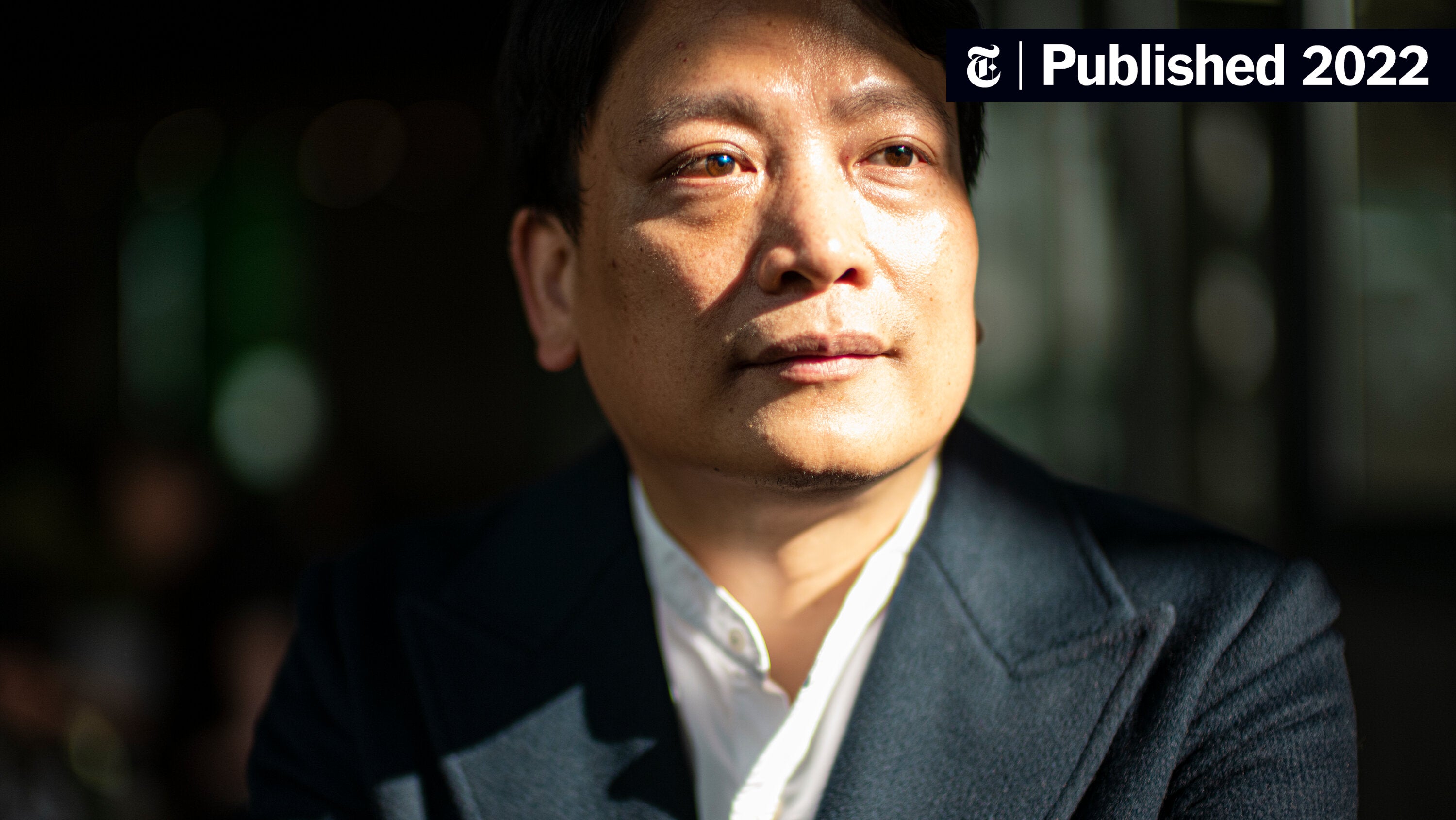 beijingloafer's tweet card. An idealistic journalist and a prosperous real estate guru question each other’s worldviews.