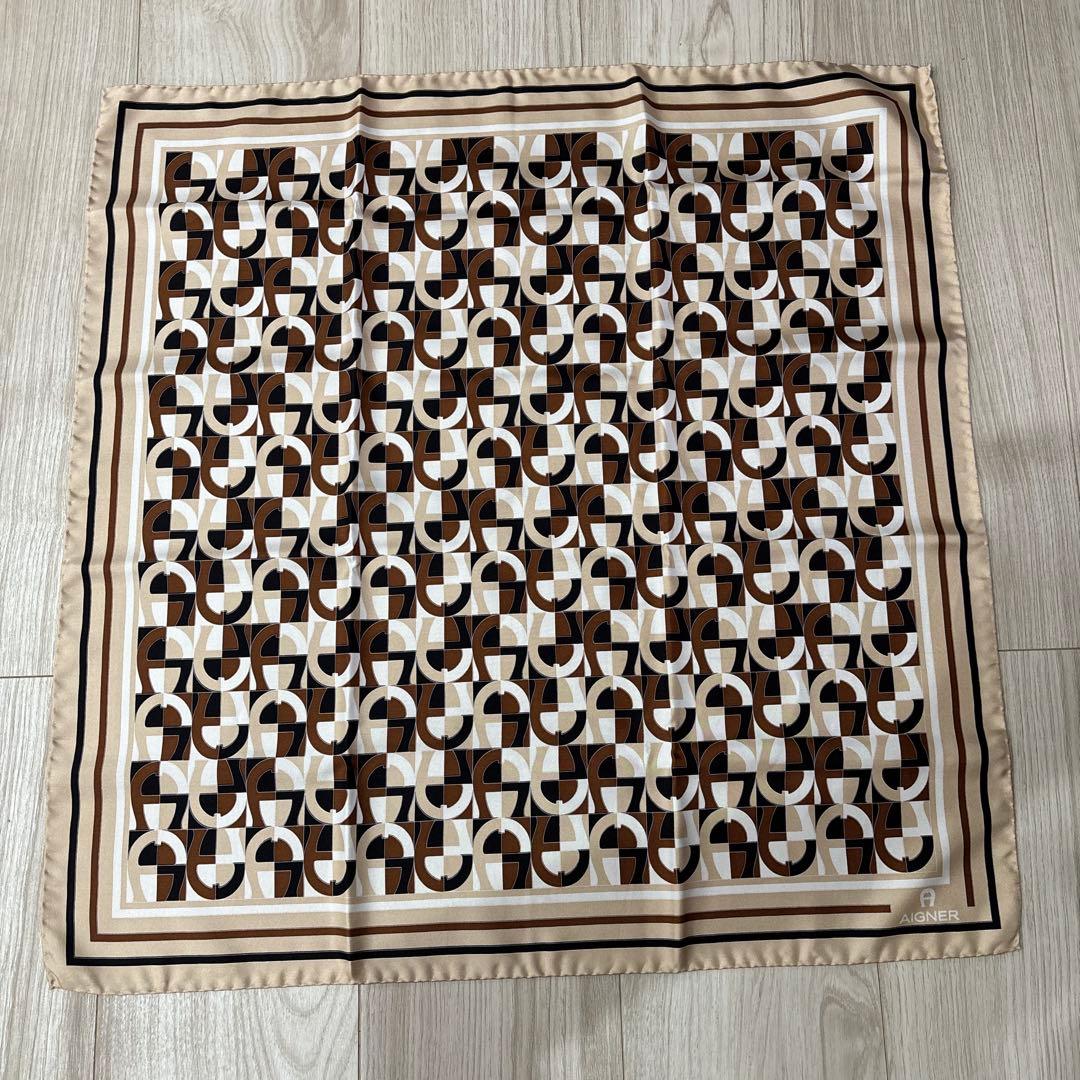 zbsA8hTOATZN's tweet card. AIGNER アイグナー シルク スカーフ イタリア製をメルカリでお得に通販、誰でも安心して簡単に売り買いが楽しめるフリマサービスです。新品/未使用品も多数、支払いはクレジットカード・キャリア決済・コンビニ・銀行ATMが利用可能で、品物が届いてから出品者に入金される独自システムのため安心です。
