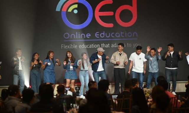 james_humarang's tweet card. OEd (Online Education) community gathers.